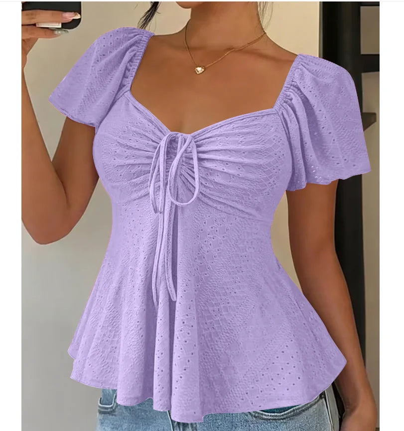 Blusa con cordón ajustable