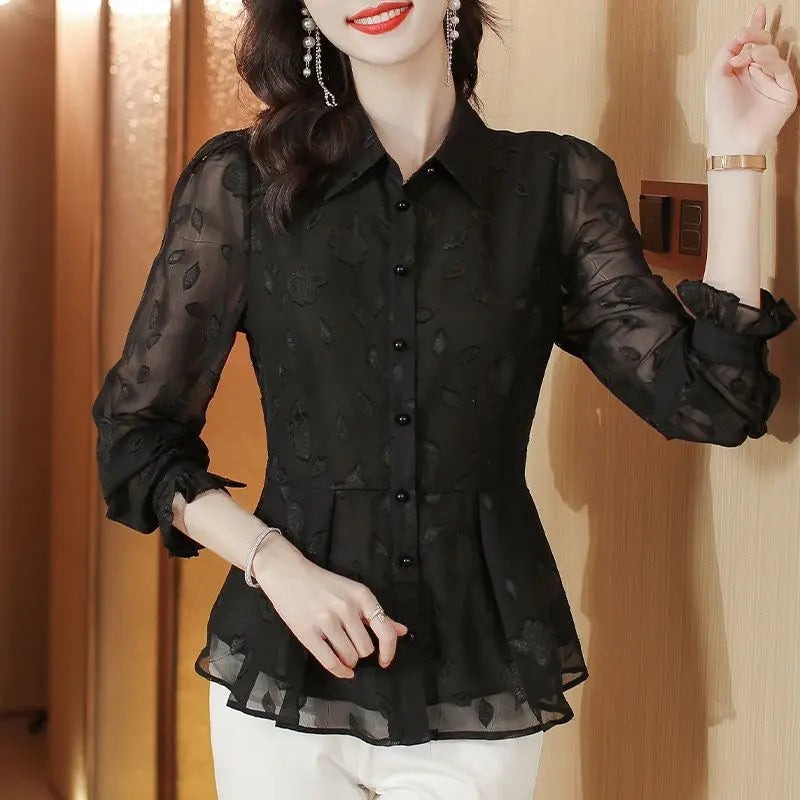 Blusa elegante de gasa con estampado floral y mangas largas