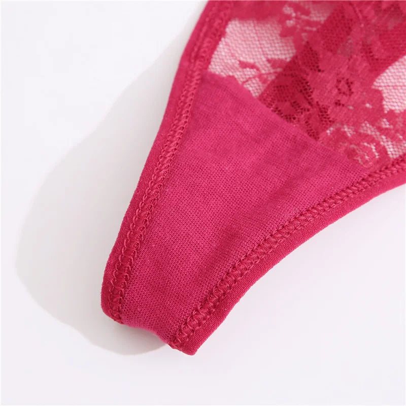 Conjunto de 3 tangas de encaje